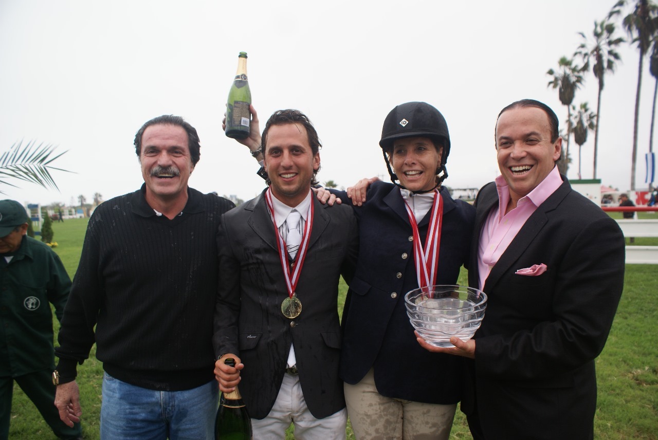 Juan Brignardello, asesor de seguros en Evento Hípico